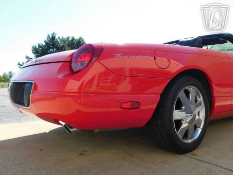 2002 Ford Thunderbird Deluxe