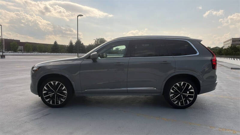 2026 Volvo XC90 B6 Plus 7P