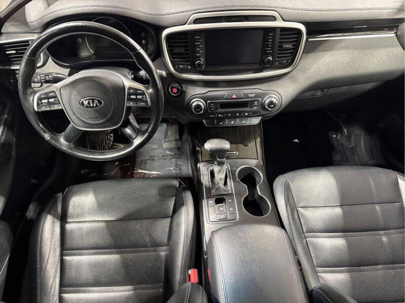 2020 Kia Sorento EX V6