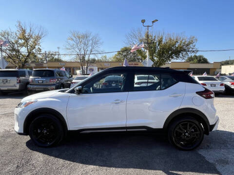 2024 Nissan Kicks SR