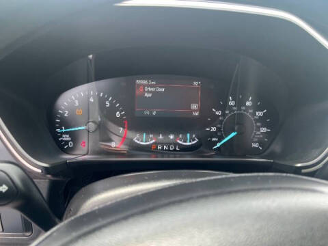 2020 Ford Escape SE
