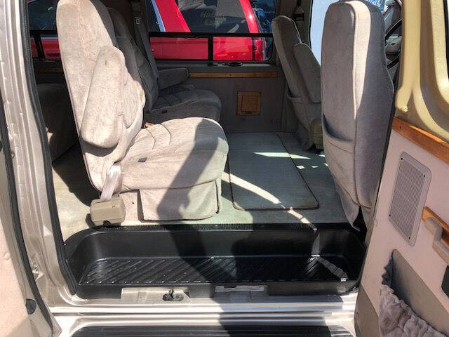 2001 Ford E-Series E-150