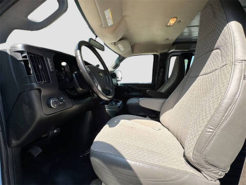 2023 Chevrolet Express 2500