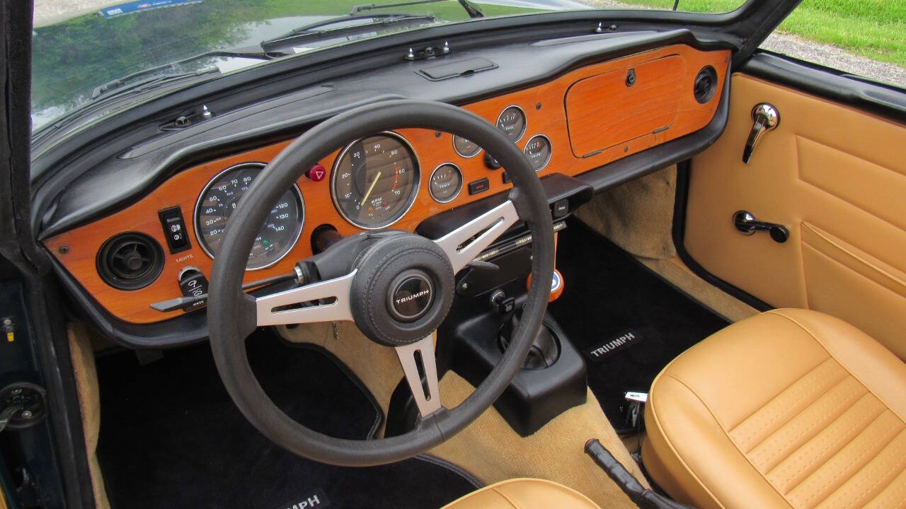1973 Triumph TR6 17