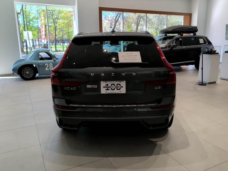 2026 Volvo XC60 B5 Plus