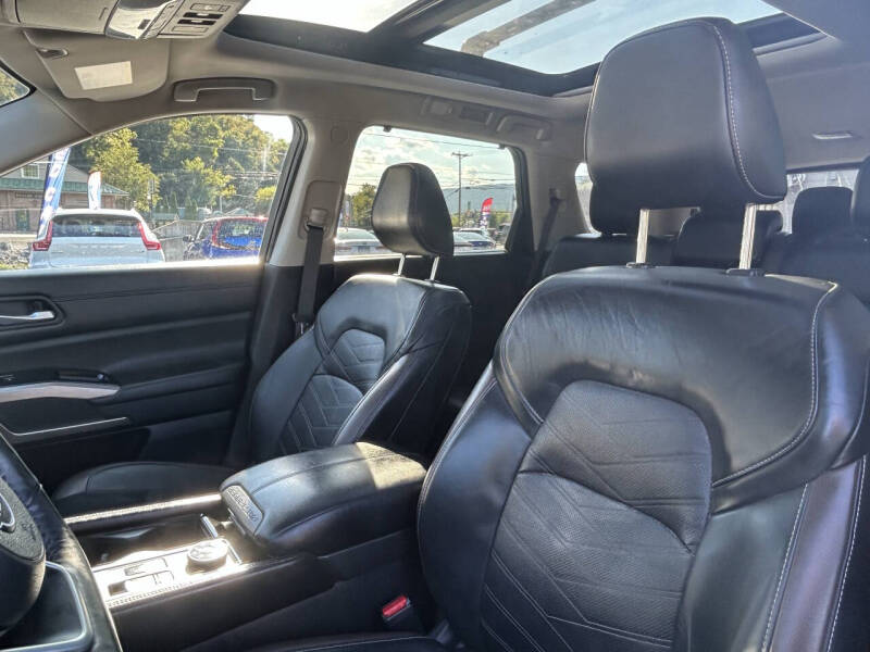 2022 Nissan Pathfinder Platinum