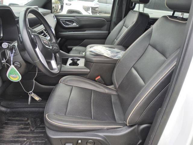 2023 GMC Yukon SLT