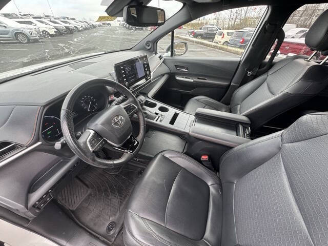 2022 Toyota Sienna XSE 7-Passenger