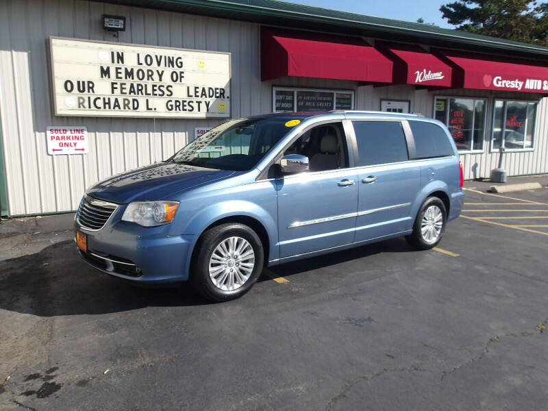 2012 Chrysler Town and Country for sale at GRESTY AUTO SALES in Loves Park IL