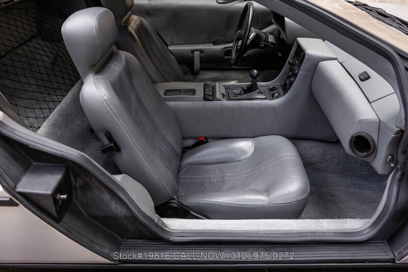 1981 DeLorean DMC-12