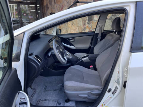 2013 Toyota Prius Three