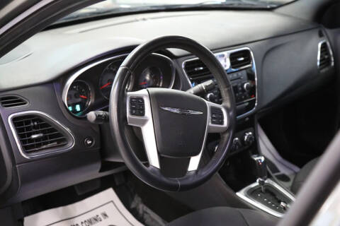 2012 Chrysler 200 Touring