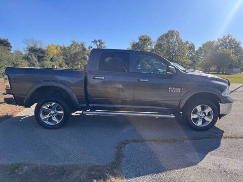 2015 RAM 1500 SLT