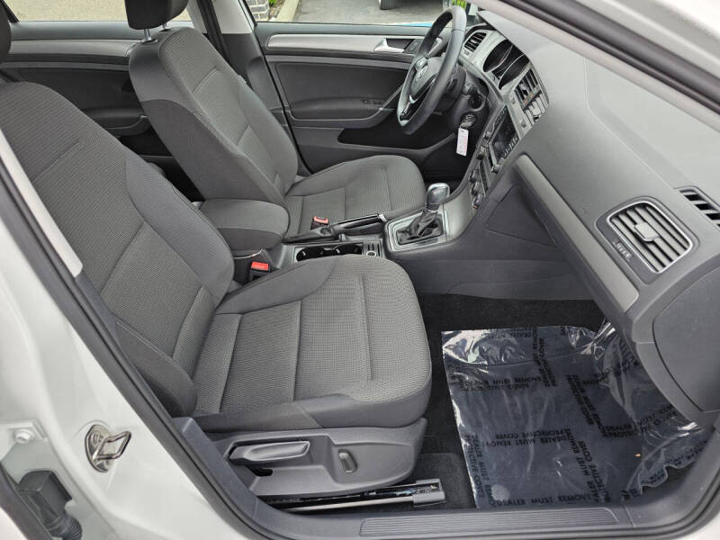 2017 Volkswagen Golf