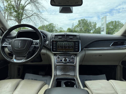 2017 Lincoln Continental Reserve