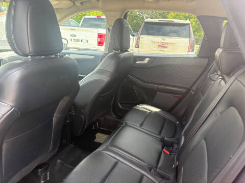 2020 Ford Escape SEL