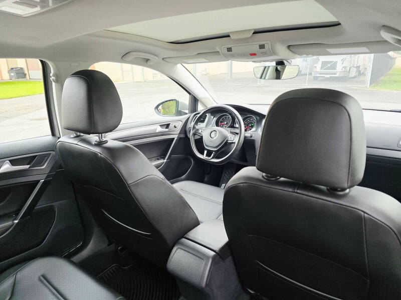 2018 Volkswagen Golf