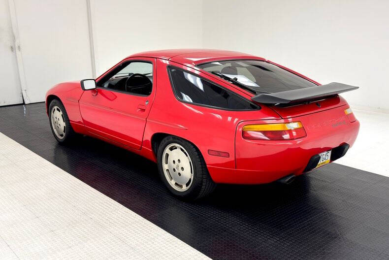 1987 Porsche 928 S4