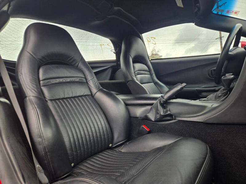 2004 Chevrolet Corvette