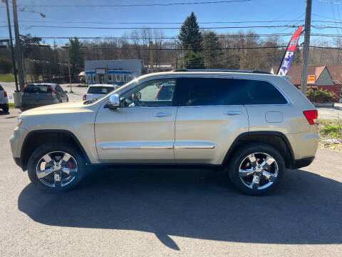 2011 Jeep Grand Cherokee for sale at The Auto Bar in Dubois PA