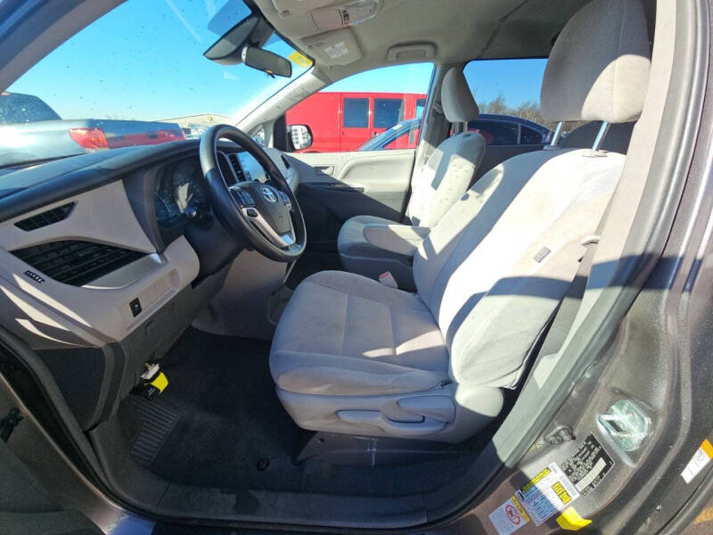 2019 Toyota Sienna L 7-Passenger
