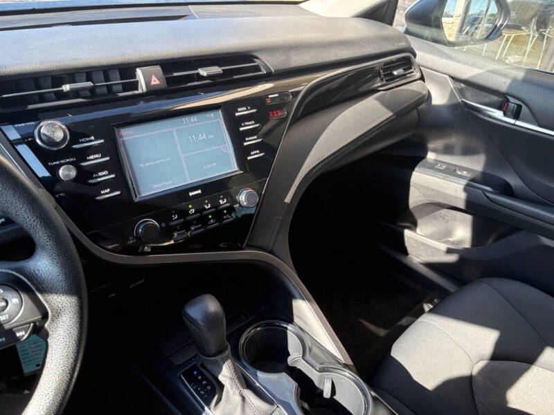 2020 Toyota Camry LE