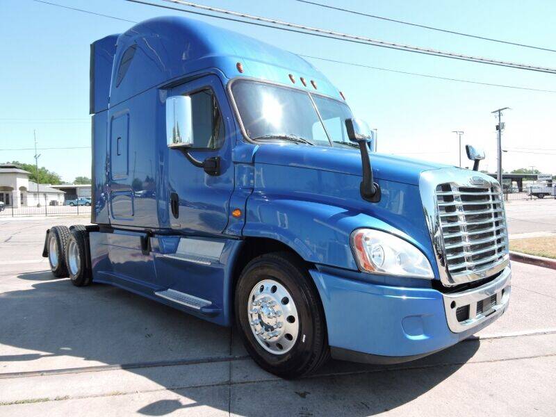 2016 Freightliner Cascadia for sale at Camarena Auto Inc in Grand Prairie TX