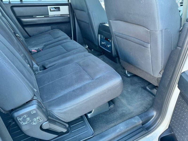 2017 Ford Expedition EL XLT