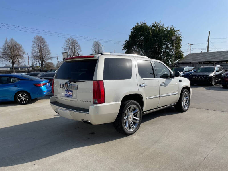2014 Cadillac Escalade Platinum