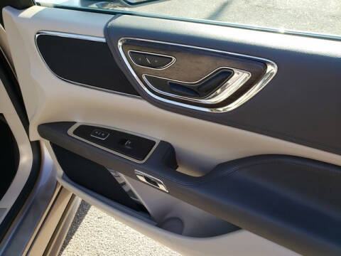 2018 Lincoln Continental Select