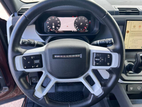 2023 Land Rover Defender 130 SE