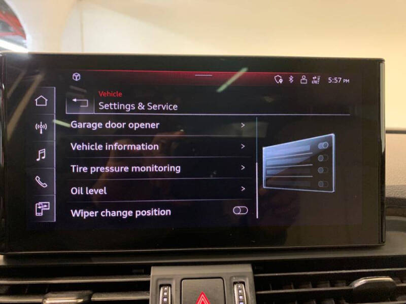 2023 Audi Q5 quattro Premium 40 TFSI