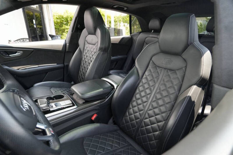 2022 Audi SQ8 4.0T quattro Prestige