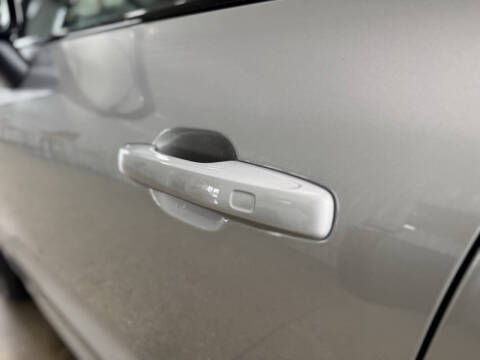 2024 Volvo XC60 B5 Core Dark Theme