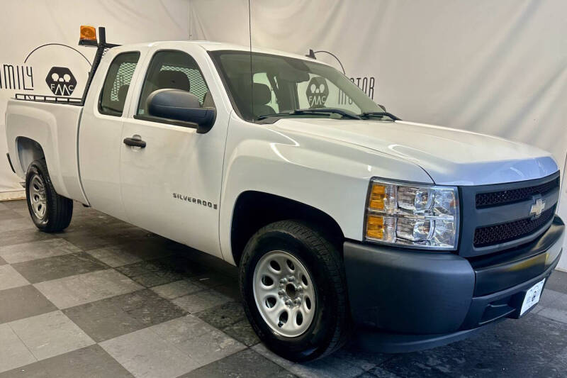 2008 Chevrolet Silverado 1500 for sale at Family Motor Co. in Tualatin OR