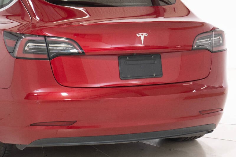 2019 Tesla Model 3 Base photo 16