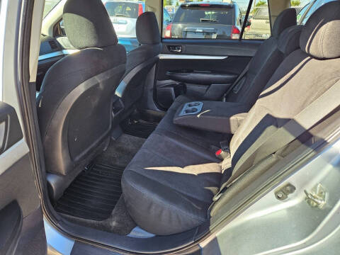 2013 Subaru Outback 2.5i Premium