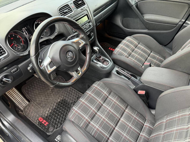 2012 Volkswagen GTI Base PZEV