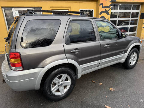 2005 Ford Escape HEV