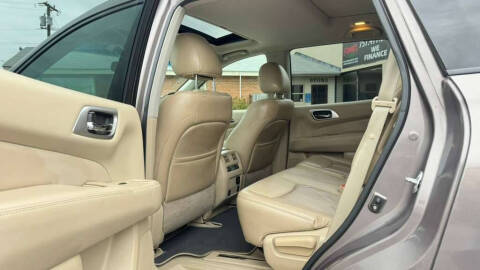 2014 Nissan Pathfinder SL