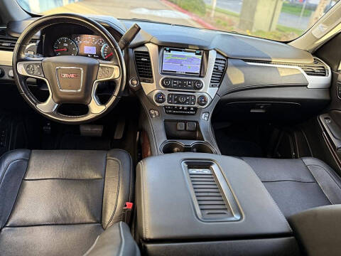 2017 GMC Yukon SLT
