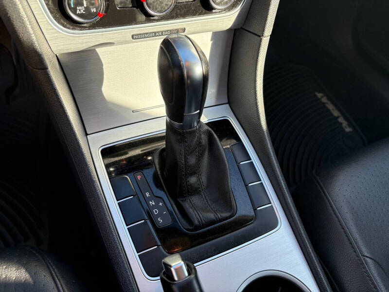 2013 Volkswagen Passat SE PZEV