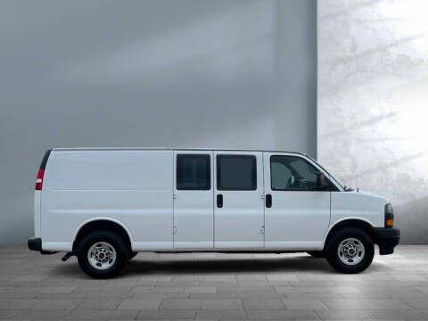 2023 GMC Savana 2500