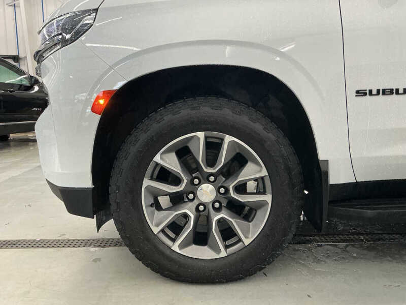 2022 Chevrolet Suburban LT