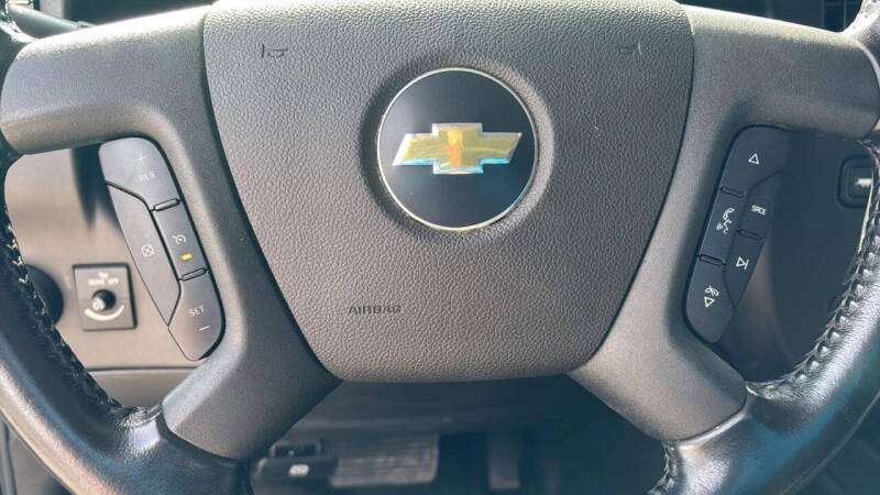 2023 Chevrolet Express 2500