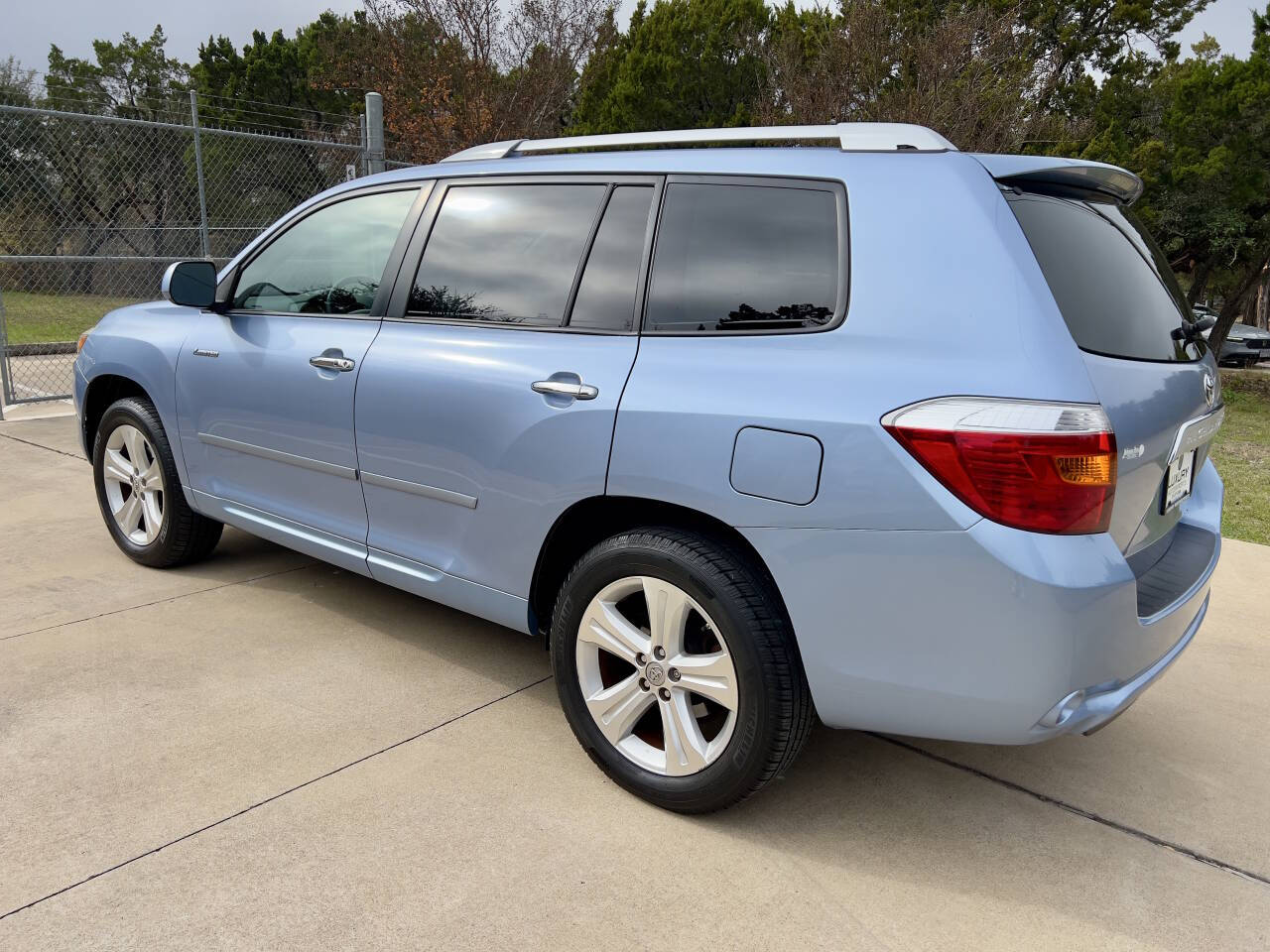 Used Car 2010 Toyota Highlander  Limited 4dr Suv For Sale Under $12,000 In Austin, Texas