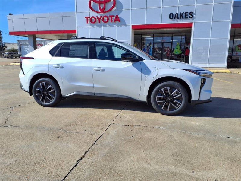 2026 Toyota bZ XLE Plus