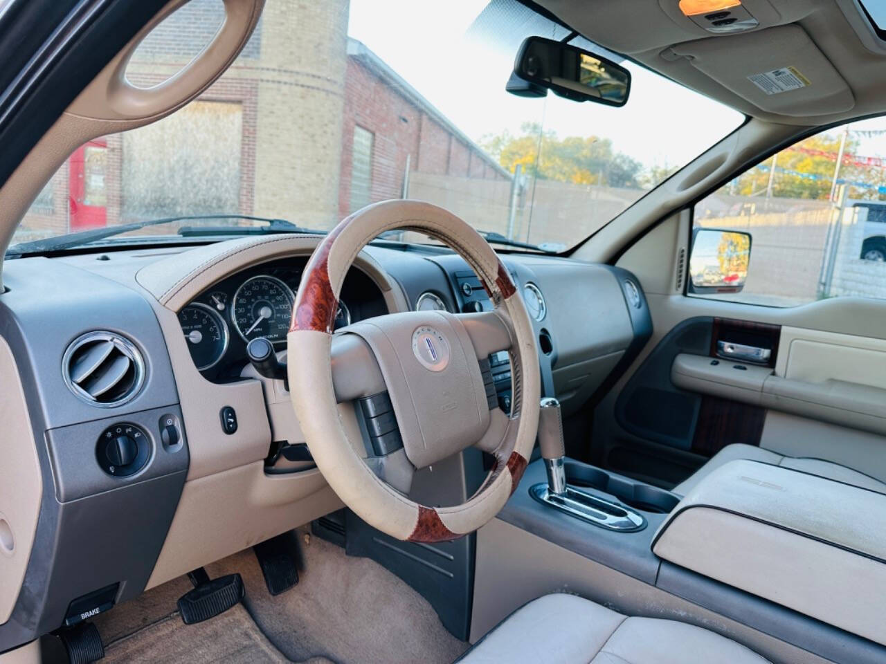 2006 Lincoln Mark LT for sale at American Dream Motors in Winchester, VA