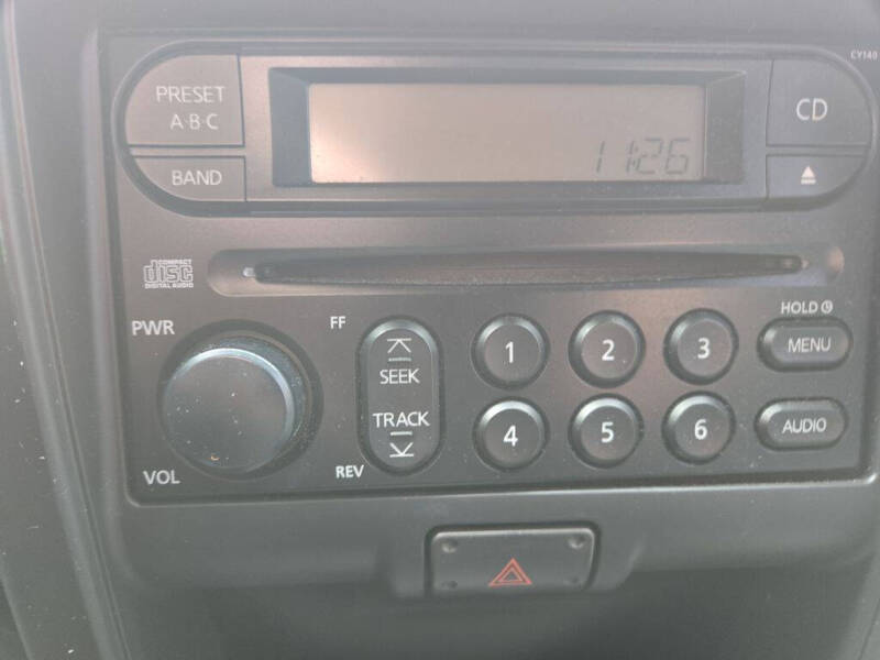 2002 Nissan Frontier XE