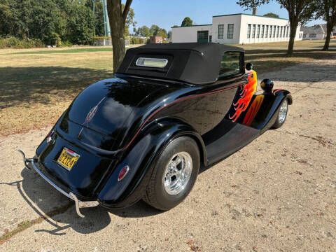 1934 Ford Cabriolet